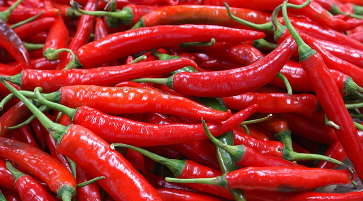 Study Finds That Eating Chili Peppers Significantly Cuts Risk of Heart Attack and Stroke