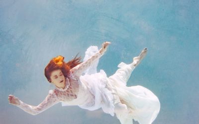 6 Ways to Practice Non-Attachment (and Find Inner Peace)