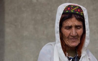 8 SECRETS TO LIVING BEYOND 100 FROM THE WORLD’S HEALTHIEST PEOPLE