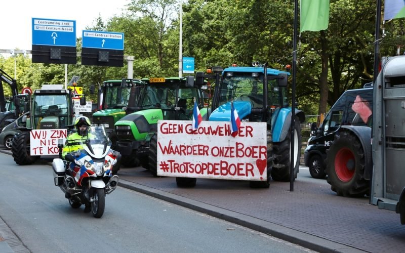 Dutch Farmers Rise Up In Massive Protests Against Agenda 2030 Climate Measures